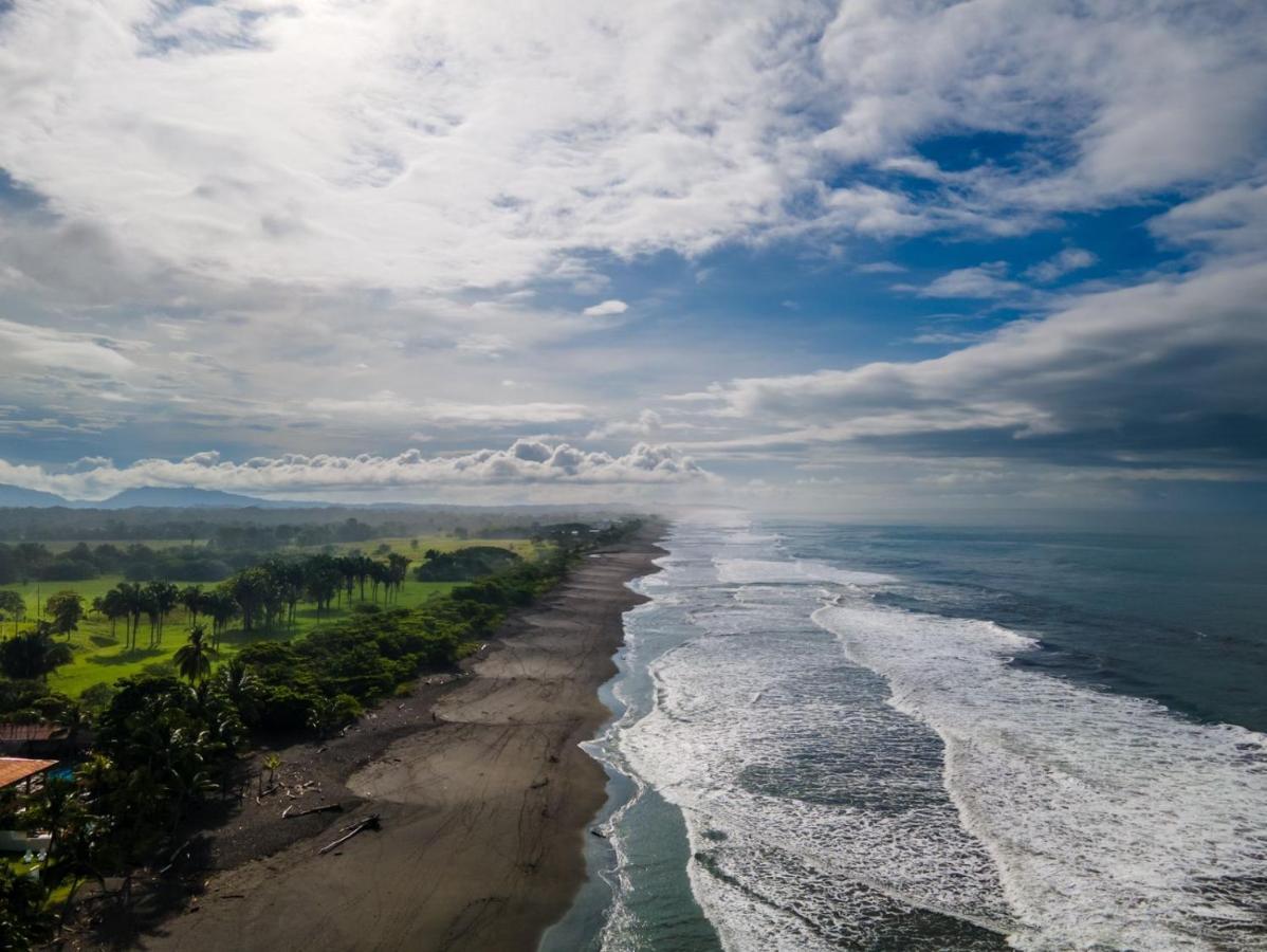 Ola Bonita Beachfront Apart Hotel Плайя-Ермоса Екстер'єр фото
