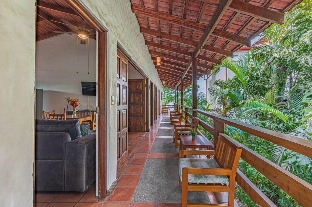 Ola Bonita Beachfront Apart Hotel Плайя-Ермоса Екстер'єр фото